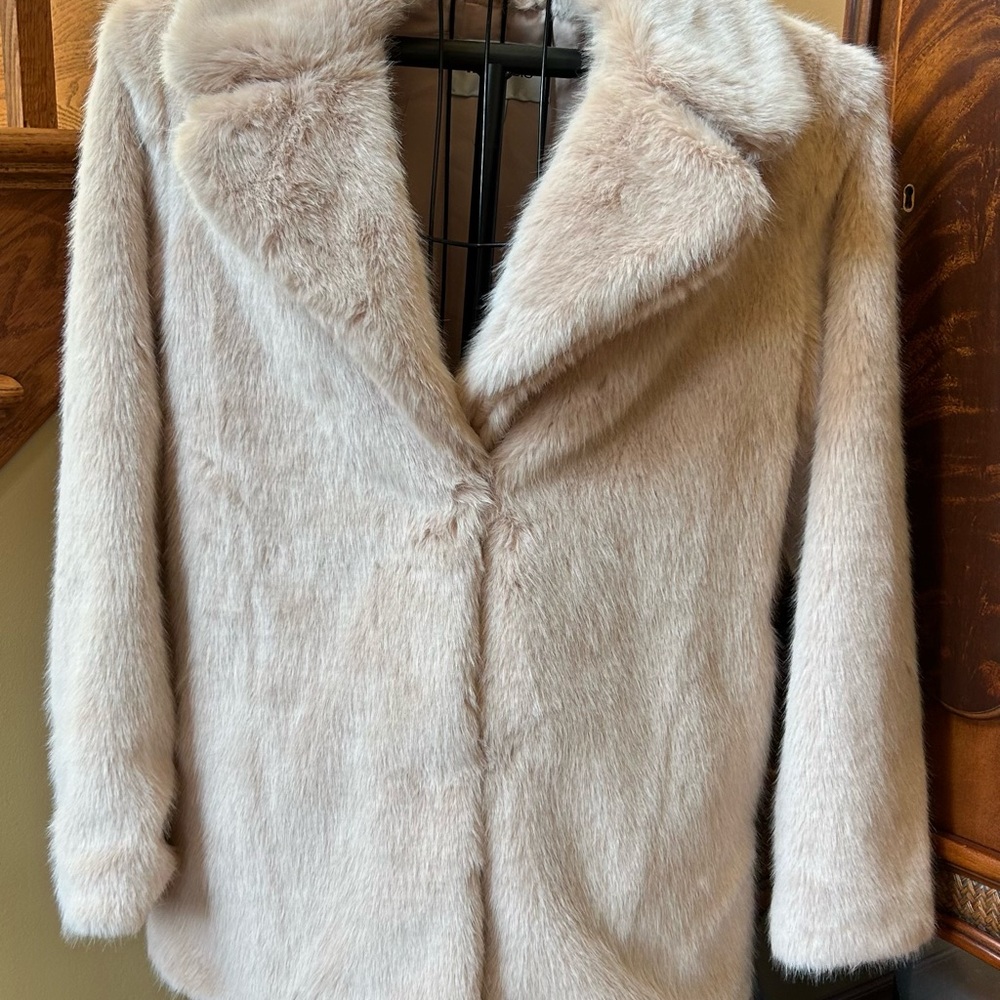 Women’s KB STUDIO Super Soft Blush Pink Faux Fur Jacket Teddy Coat Size M
